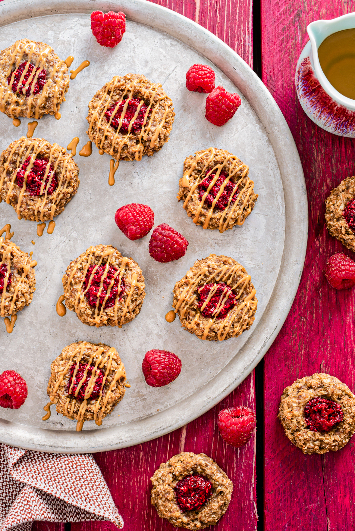 Biscuits au beurre d'arachide et à la confiture de fraises