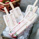 Popsicles fraise-basilic