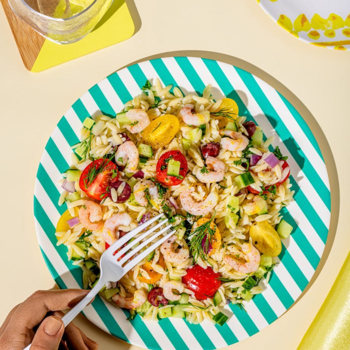 Salade d&rsquo;orzo facile aux crevettes