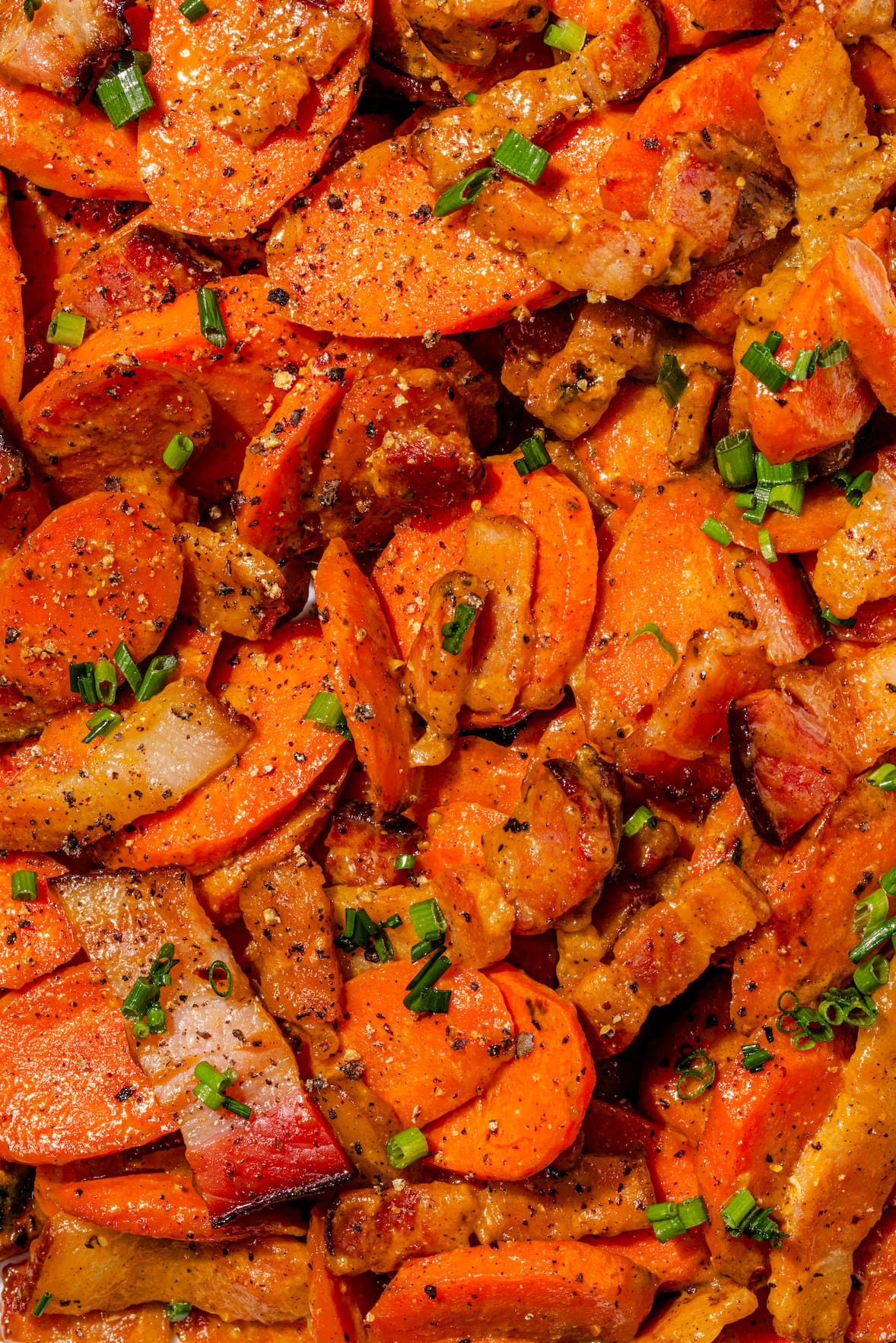 Carottes sautées avec bacon et sauce à l'érable