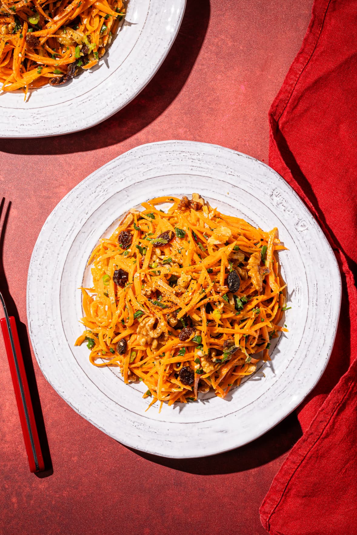 Salade de carottes traditionnelle avec raisins secs