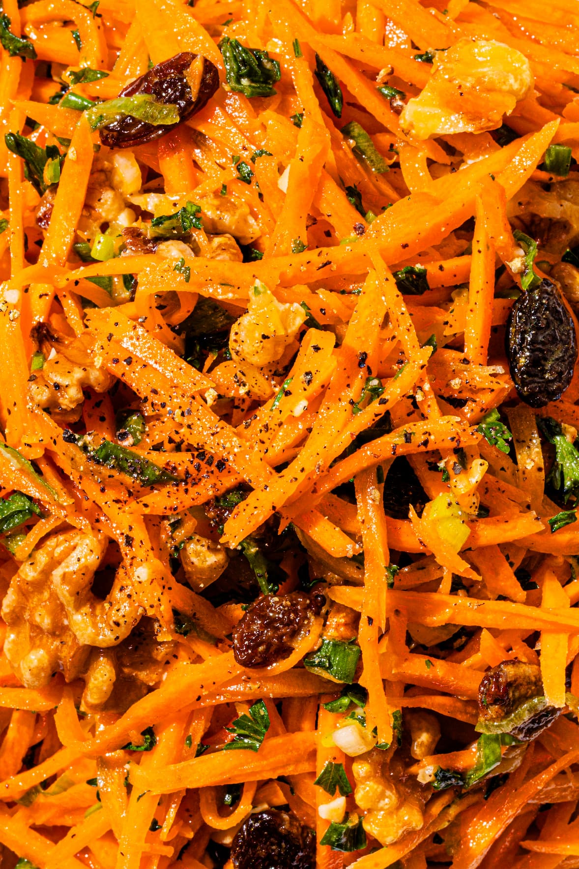 Salade de carottes traditionnelle avec raisins secs