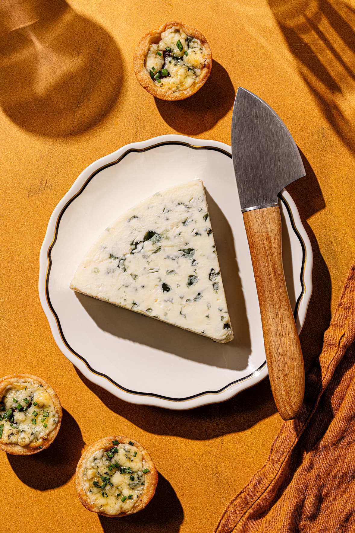 Bouchée de fromage bleu avec confiture de figue