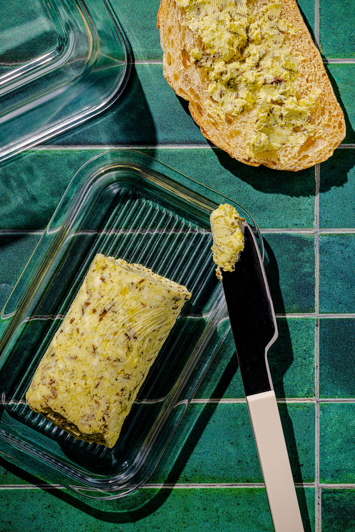 Beurre aromatisé aux fines herbes et citron