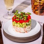 Tartare de crabe avec avocat