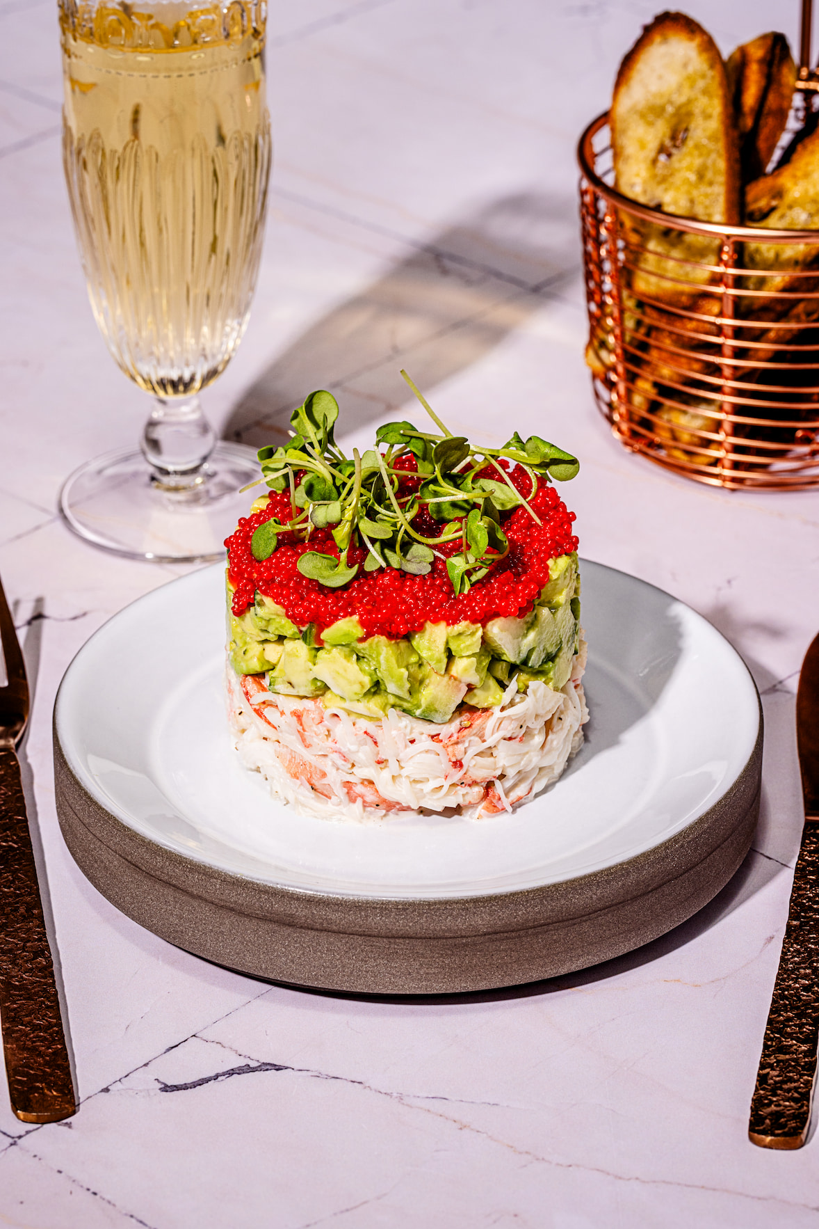 Tartare de crabe des neiges avec avocats
