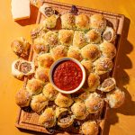 Bombes de viande à l’ail et au fromage