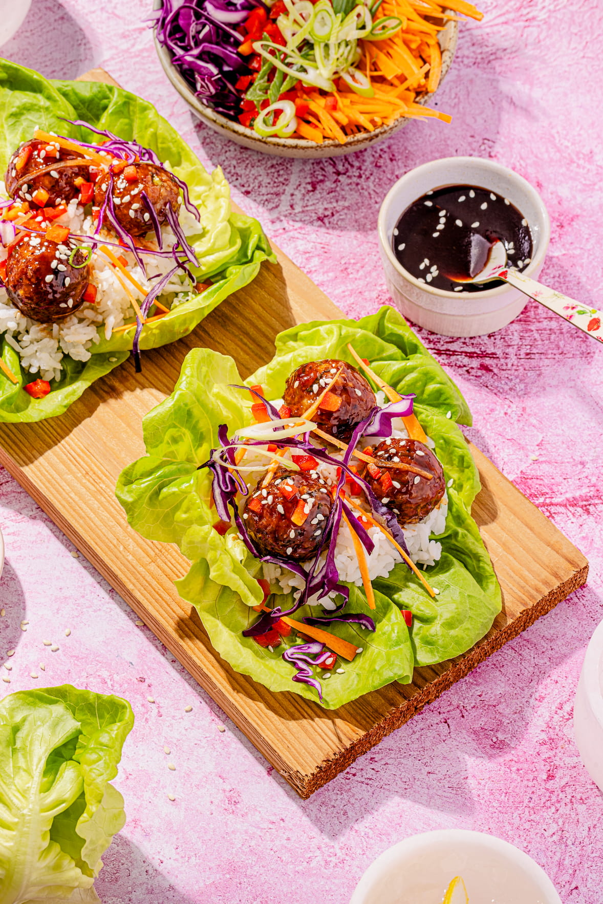 Wraps de laitue asiatiques aux boulettes