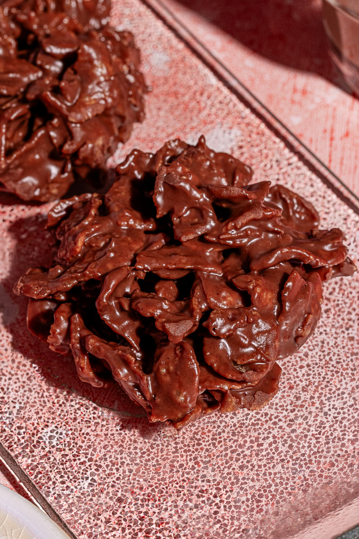 Bouchées de céréales chocolatées croustillantes aux Corn Flakes et beurre d’arachide