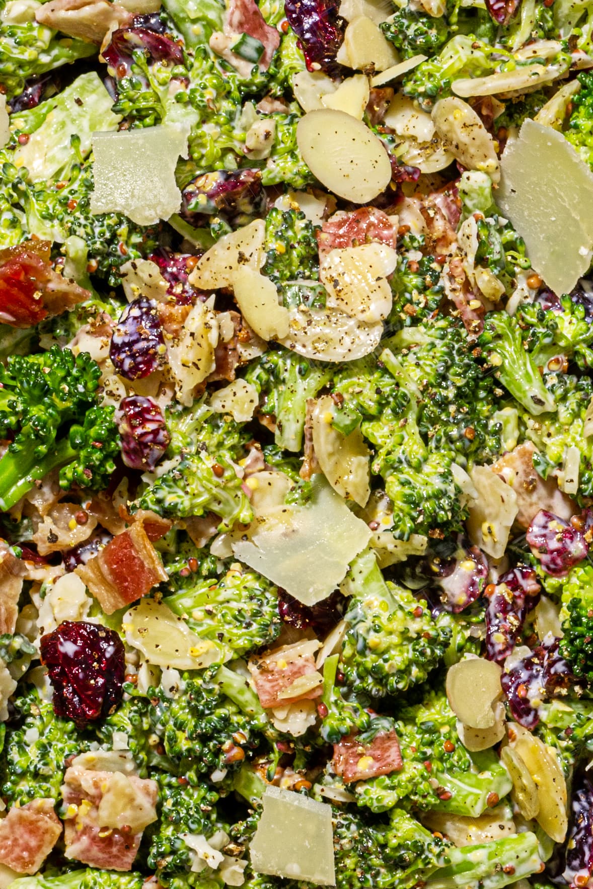 Salade de brocoli simple et savoureuse avec bacon