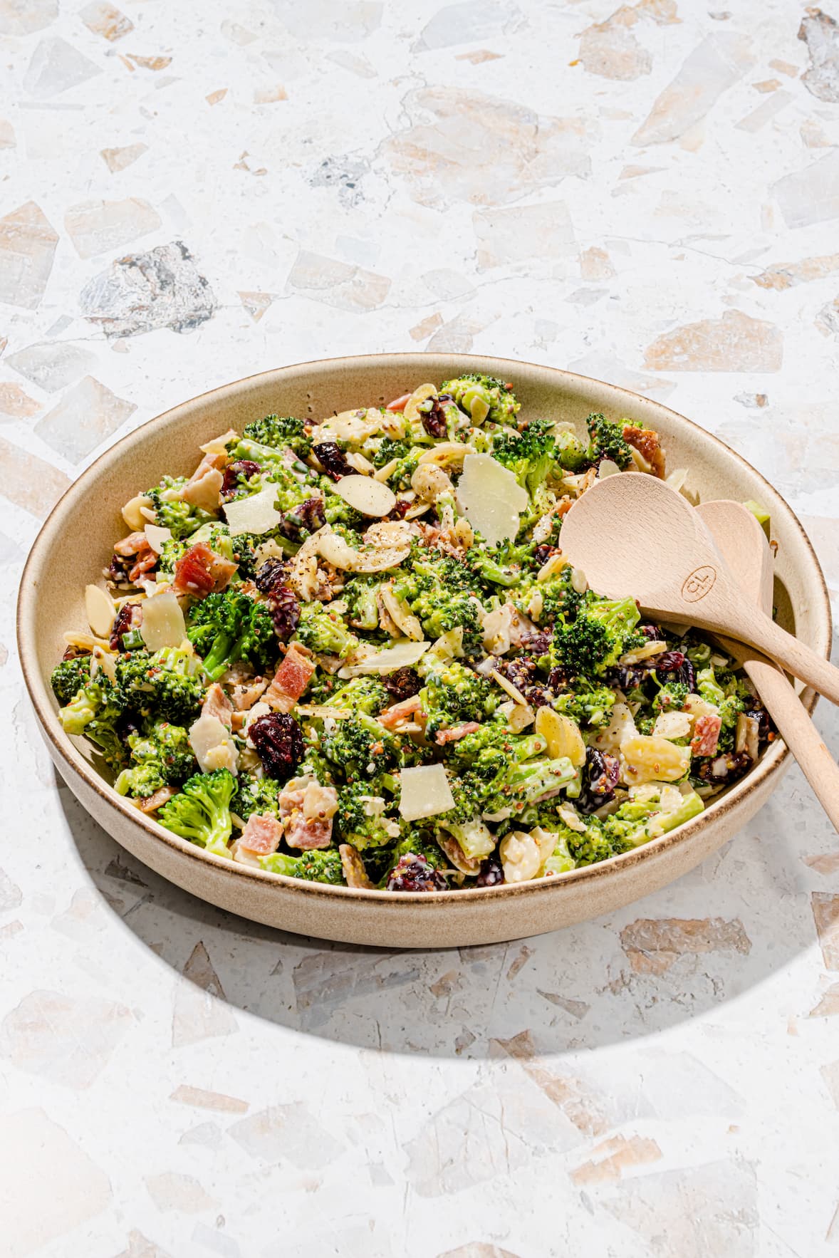 Salade de brocoli simple et savoureuse avec bacon