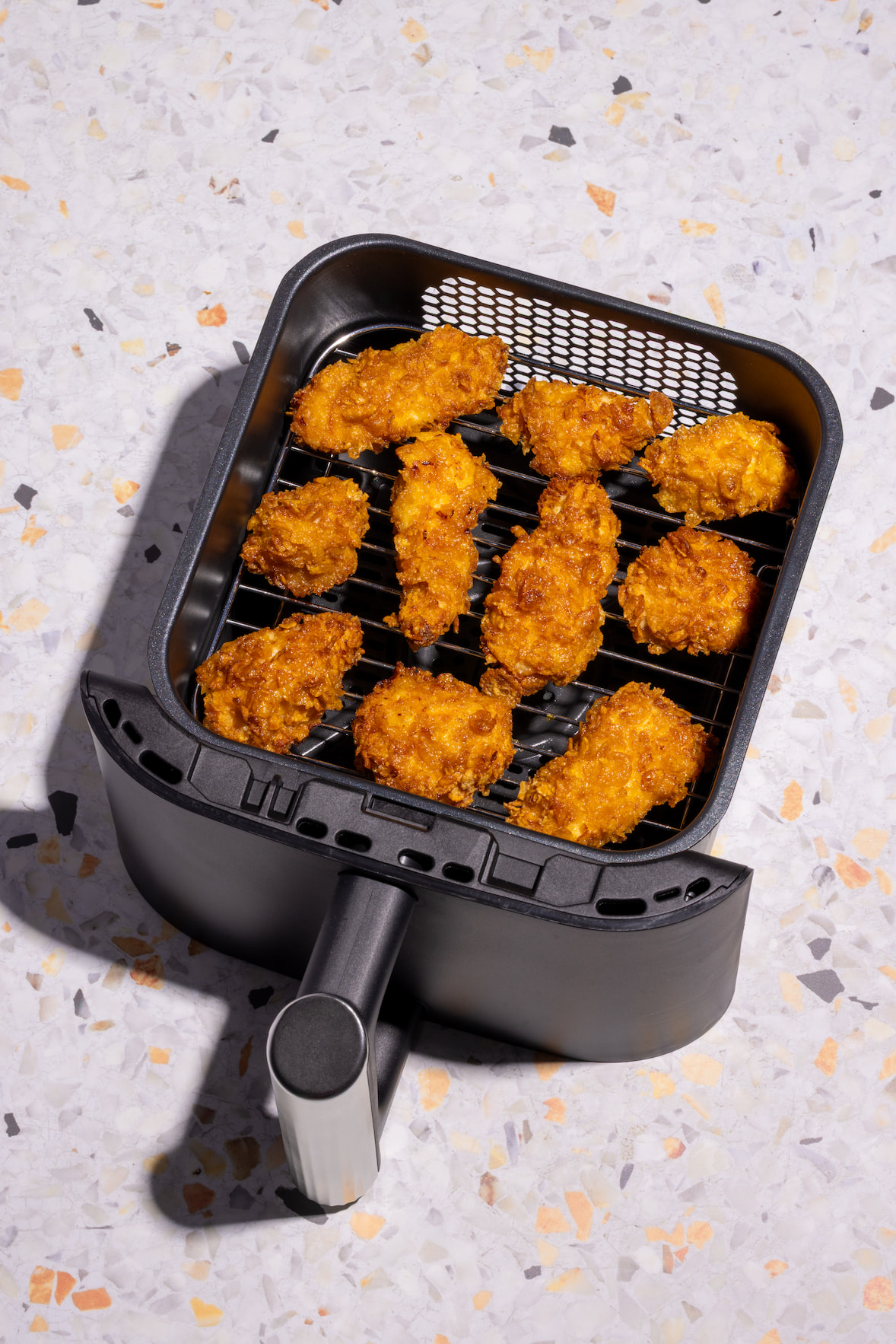 Croquettes de poulet au air fryer en lanières croustillantes en croûte de céréales