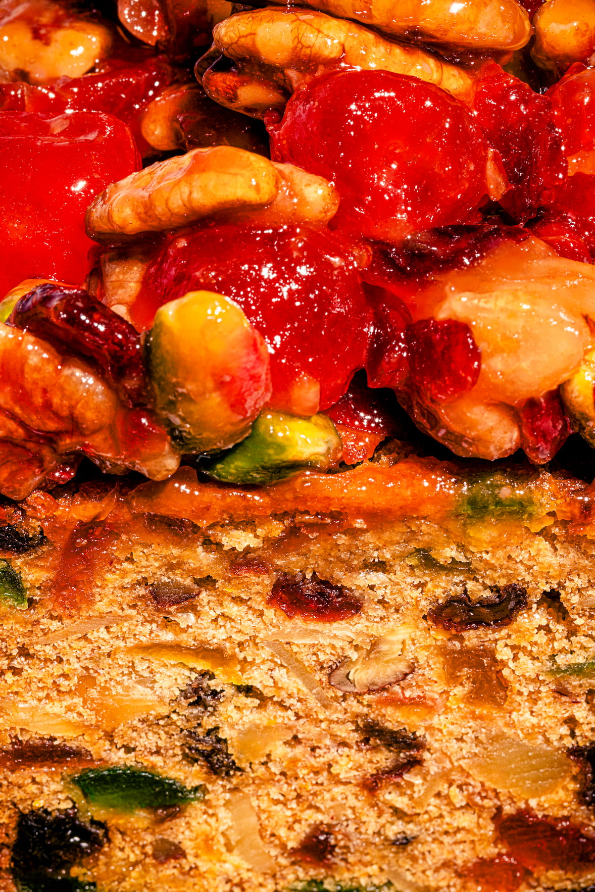 Le meilleur gâteau aux fruits traditionnel maison moelleux et riche en fruits macérés