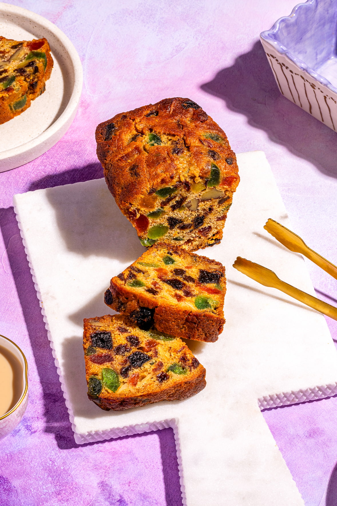Petits gâteaux aux fruits de grand-mère traditionnels aux fruits macérés maison