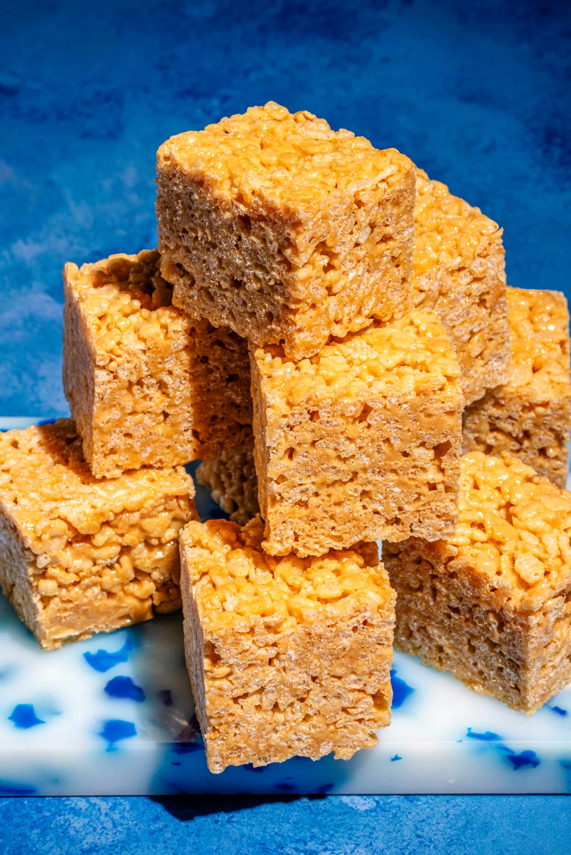 Carrés aux Rice Krispies protéinés au beurre d’arachide et isolate vanille Shop Santé