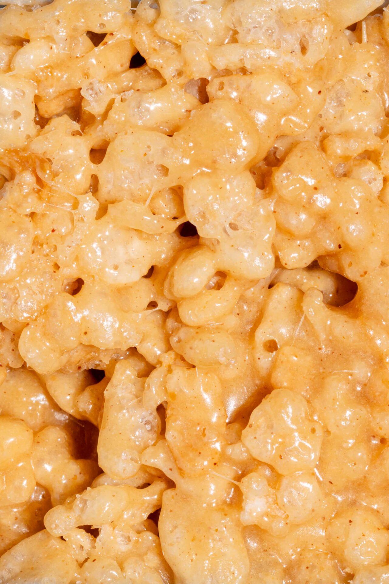 Carrés aux Rice Krispies protéinés au beurre d’arachide et isolate vanille Shop Santé