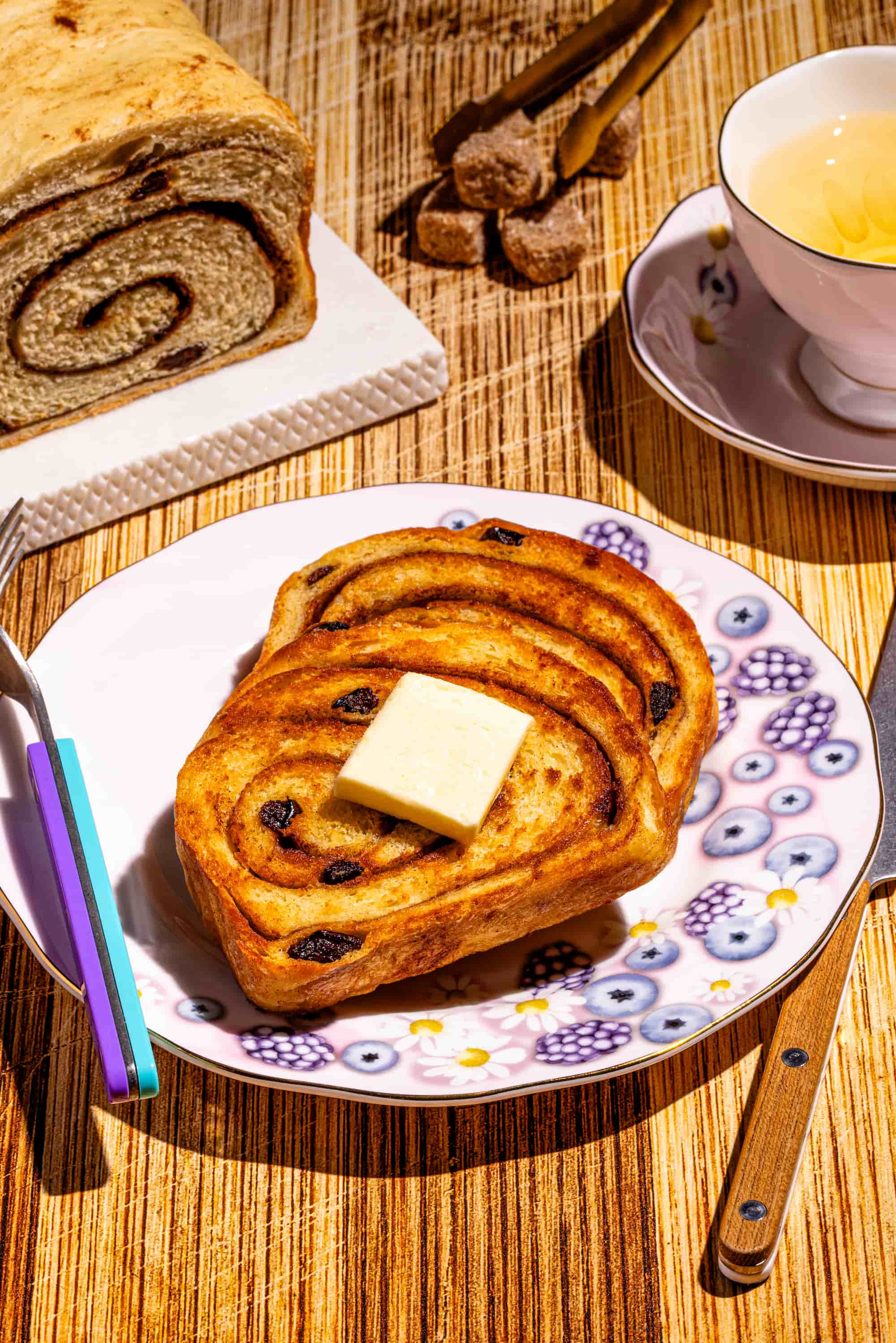 Pain marbré cannelle et raisins maison ultra moelleux