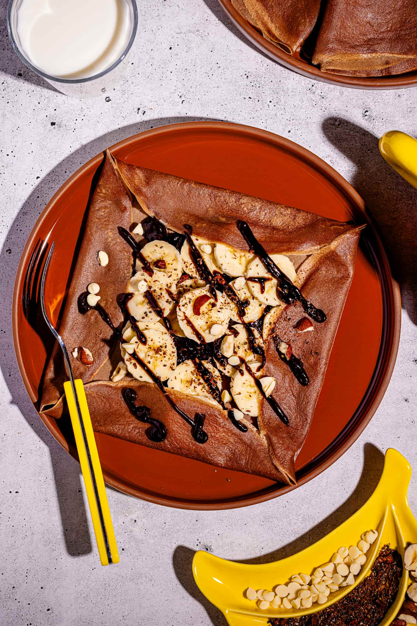 Crêpes minces au cacao faciles (crêpes chocolatées fines pour brunch gourmand)
