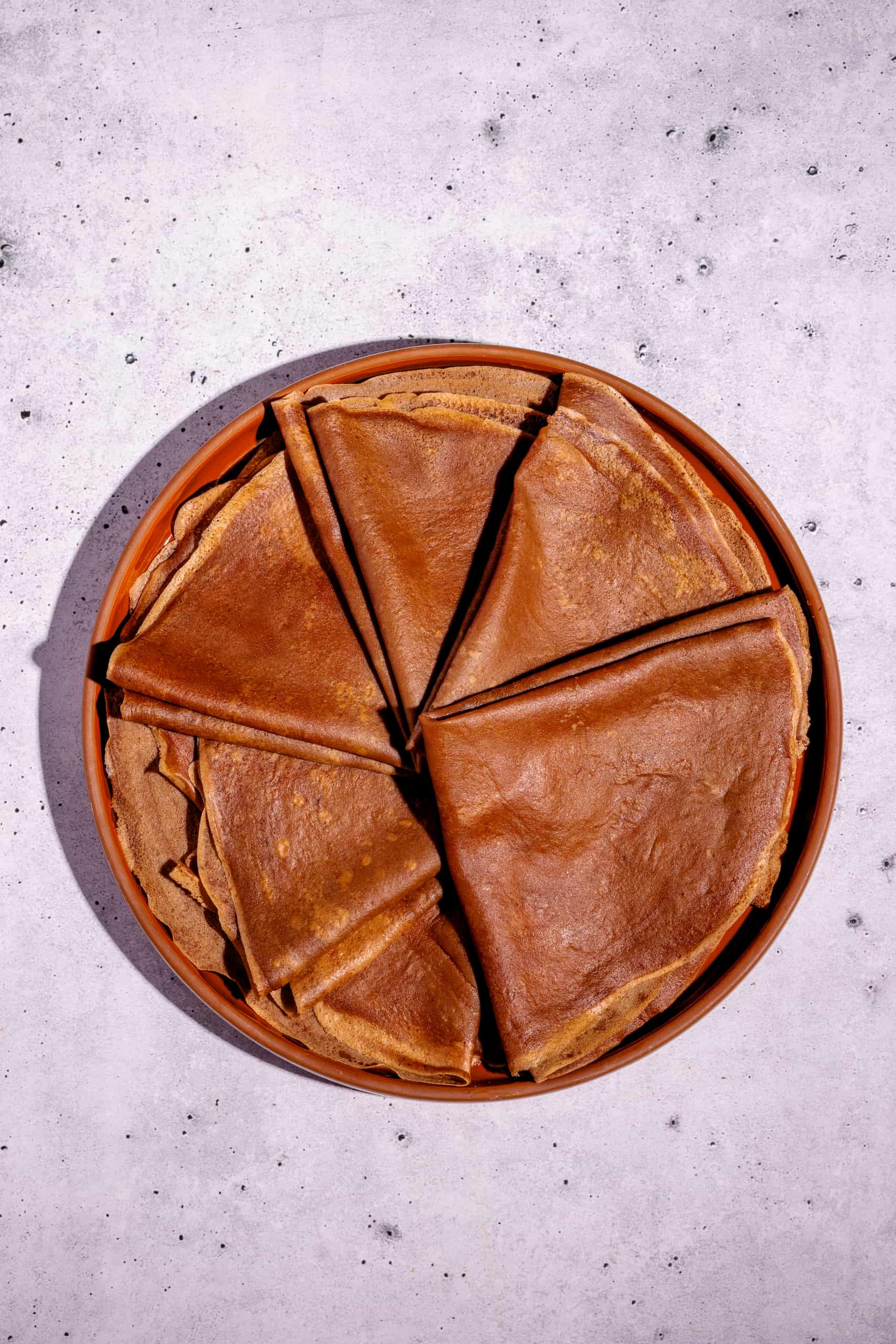 Crêpes minces au cacao faciles (crêpes chocolatées fines pour brunch gourmand)