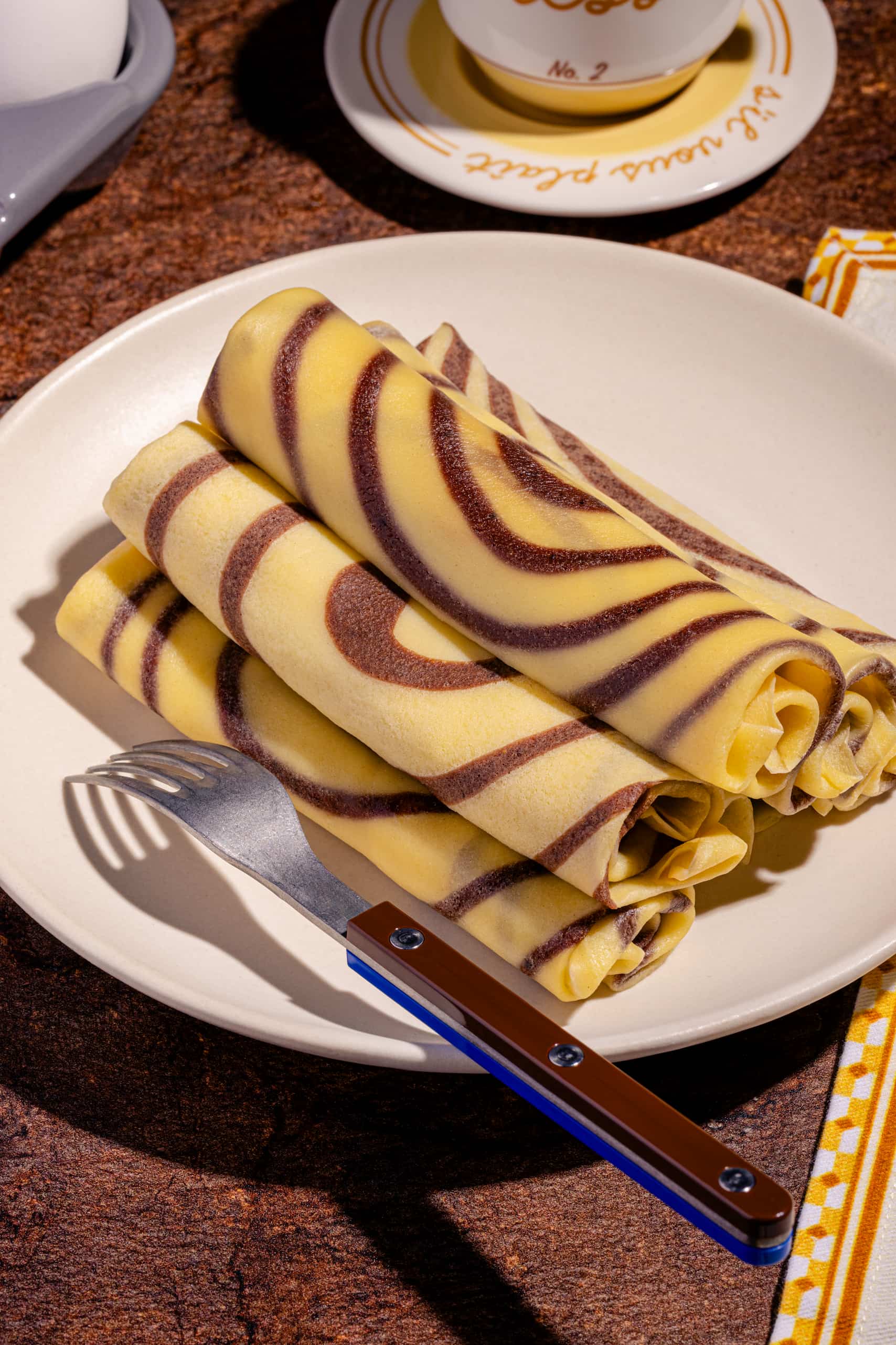 Crêpes spirales bicolores faciles pour brunch maison