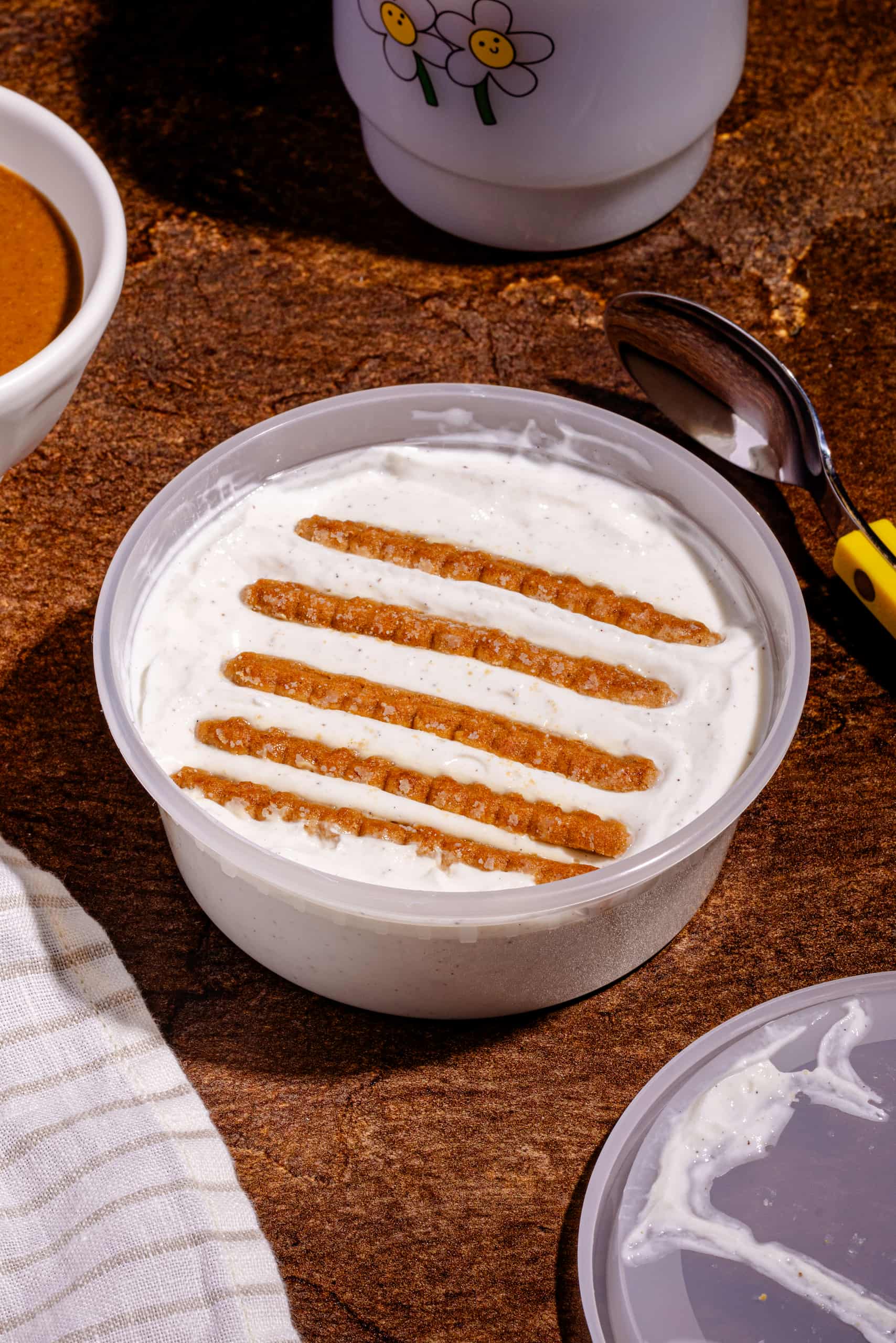 Yogourt grec façon cheesecake au Biscoff (dessert rapide crémeux)