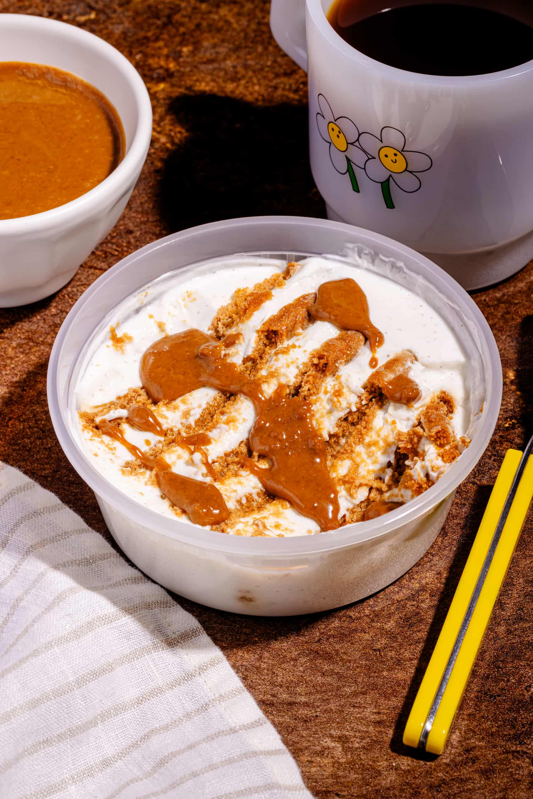 Yogourt grec façon cheesecake au Biscoff (dessert rapide crémeux)