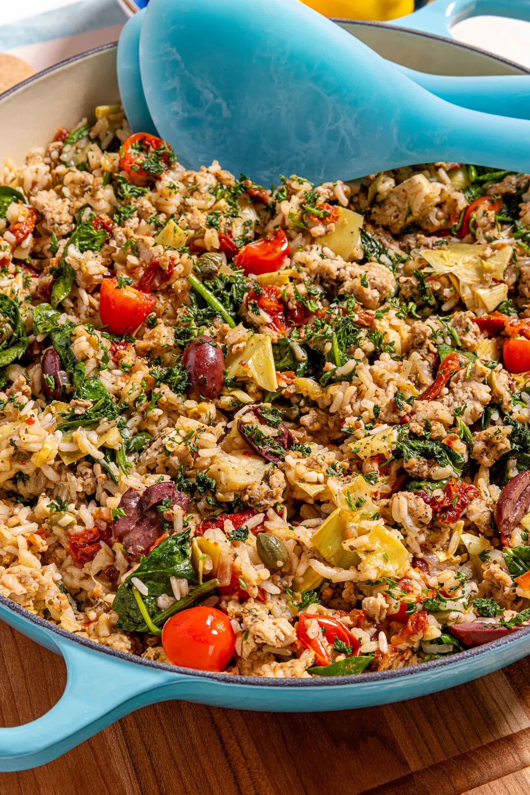 Poêlée méditerranéenne de dindon et de riz facile aux épinards et artichauts