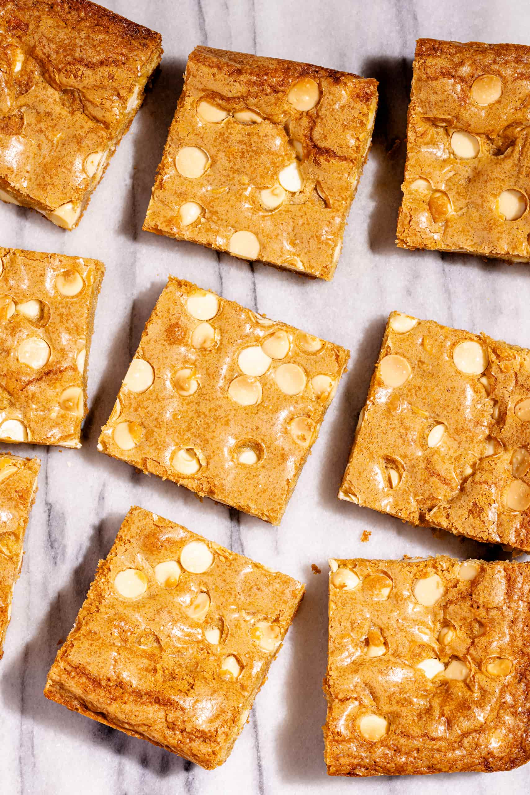 Blondies au chocolat blanc moelleux (la meilleure recette facile)