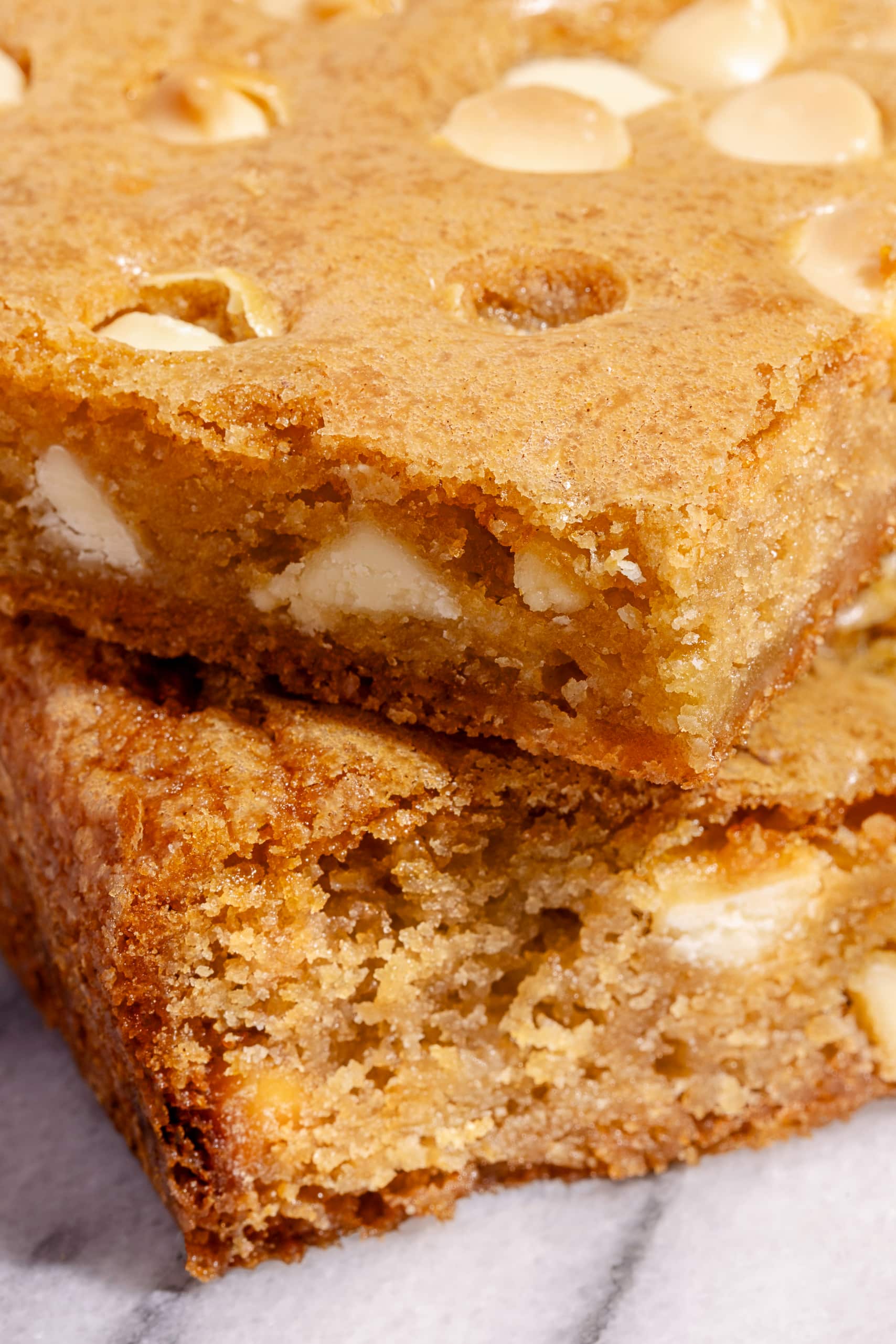 Blondies au chocolat blanc moelleux (la meilleure recette facile)
