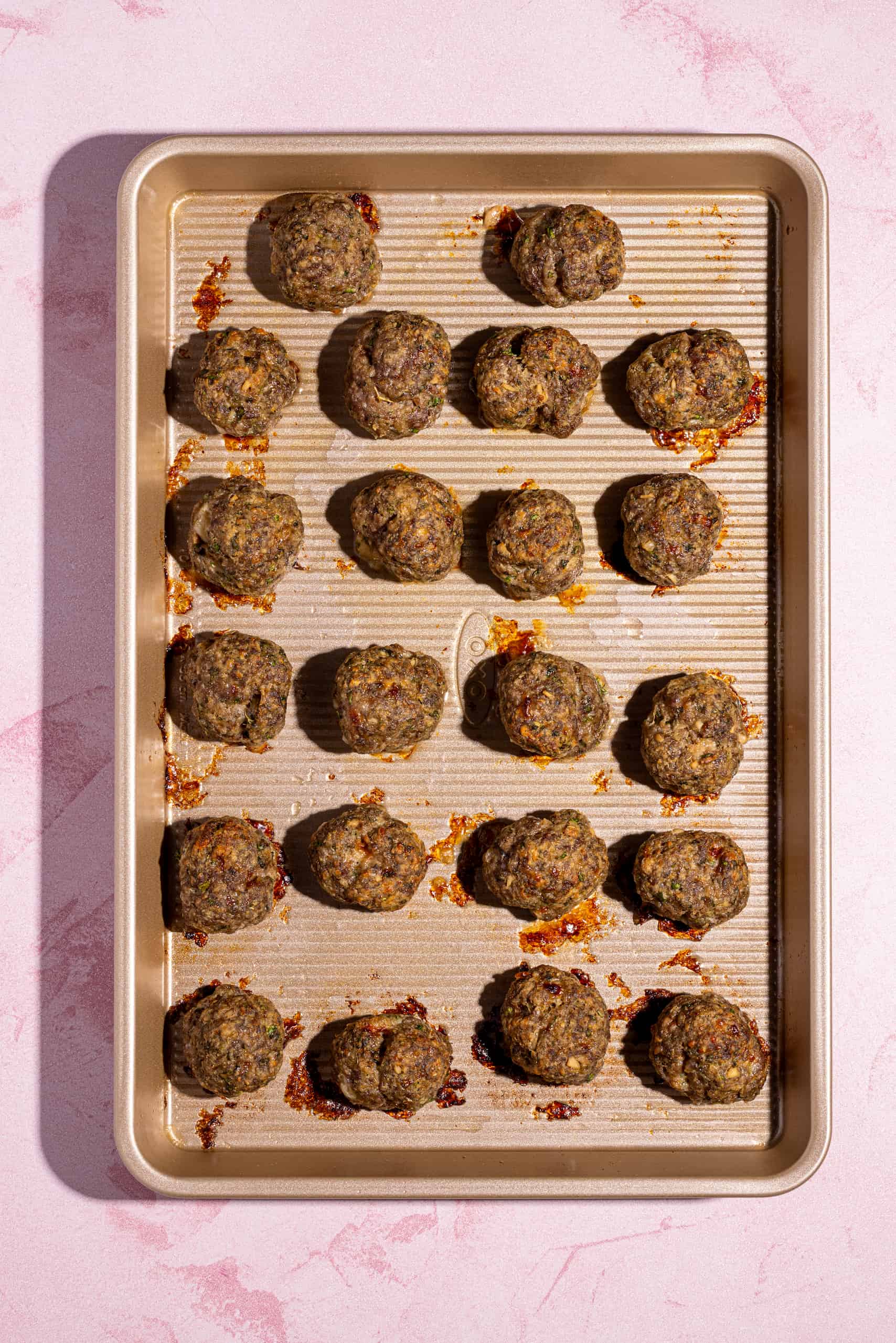 Boulettes de boeuf haché faciles au four moelleuses (recette maison)