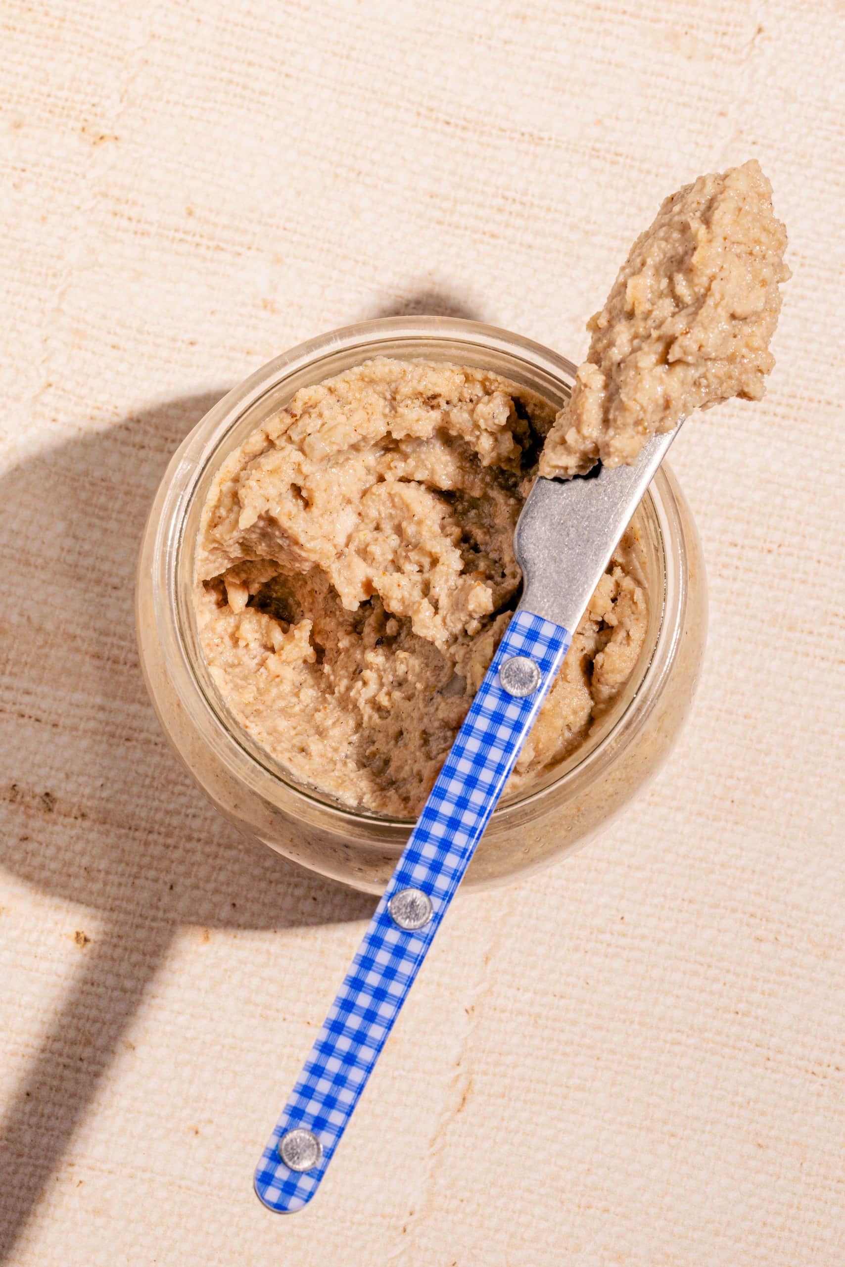 Cretons crémeux à l'ancienne maison dans un bol