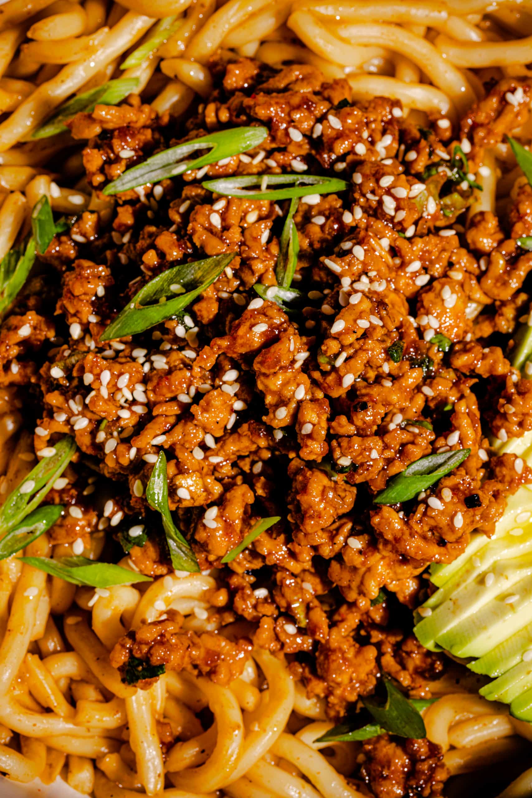 Porc gochujang express servi avec sauce brillante et saveurs coréennes express