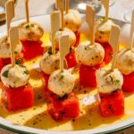 Bouchées de bocconcinis sur melon d&rsquo;eau