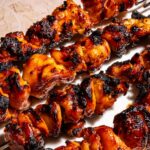 Brochettes de hauts de cuisses marinés au gochujang
