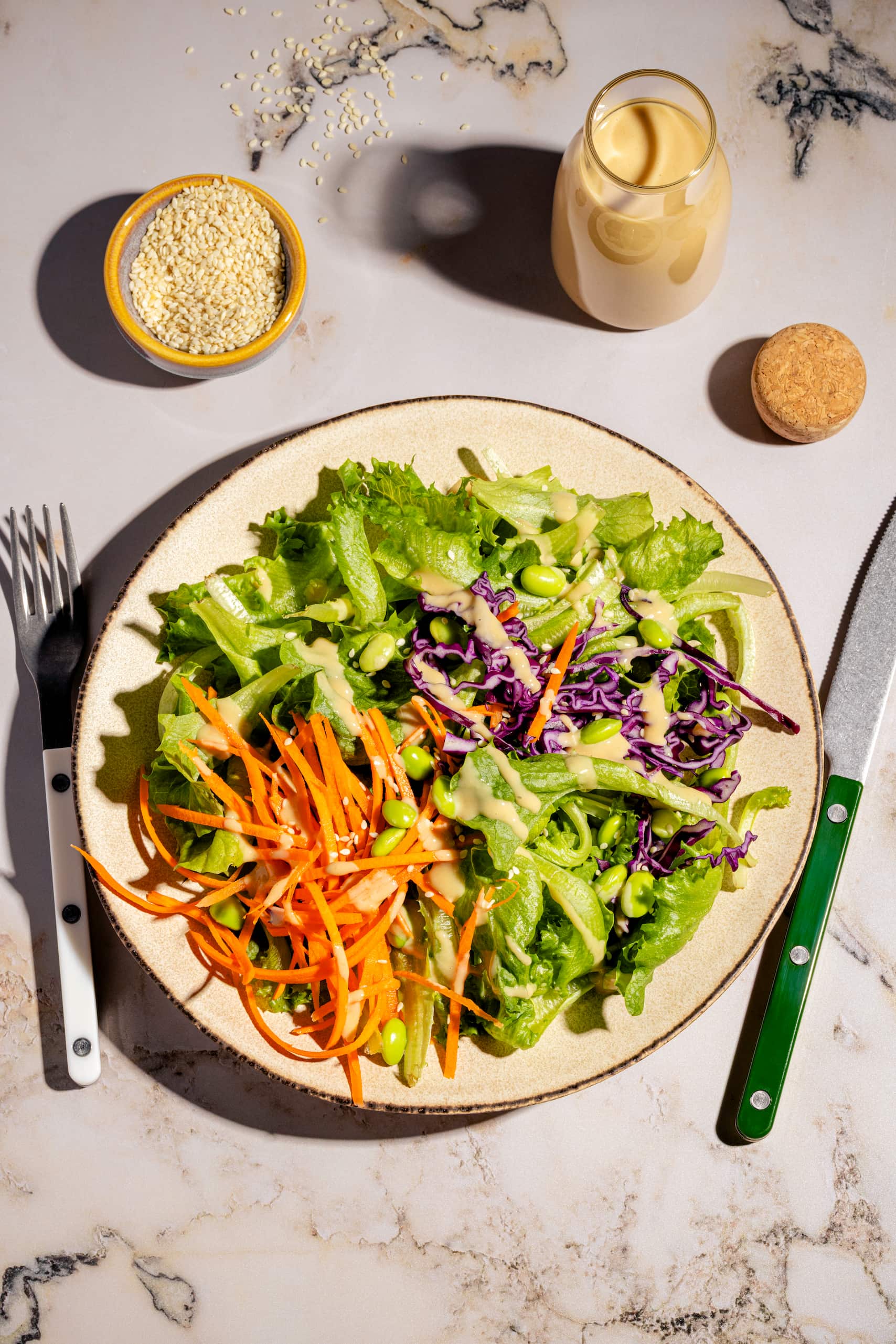 Vinaigrette wafu au sésame maison crémeuse pour salades et bols à la japonaise