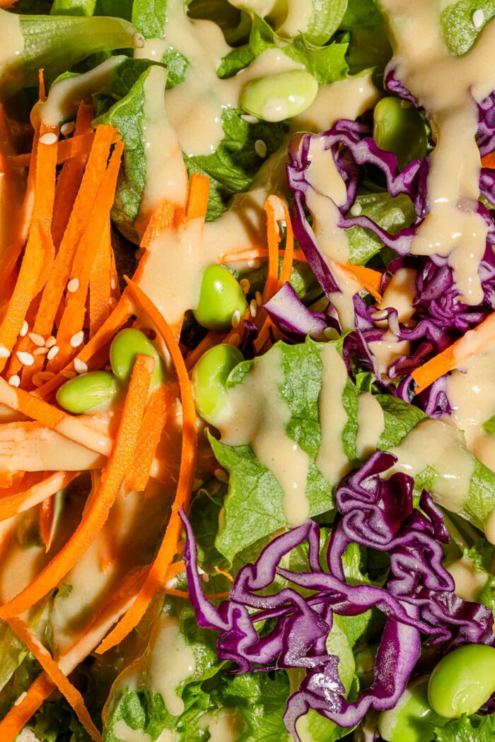 Vinaigrette wafu au sésame maison crémeuse pour salades et bols à la japonaise