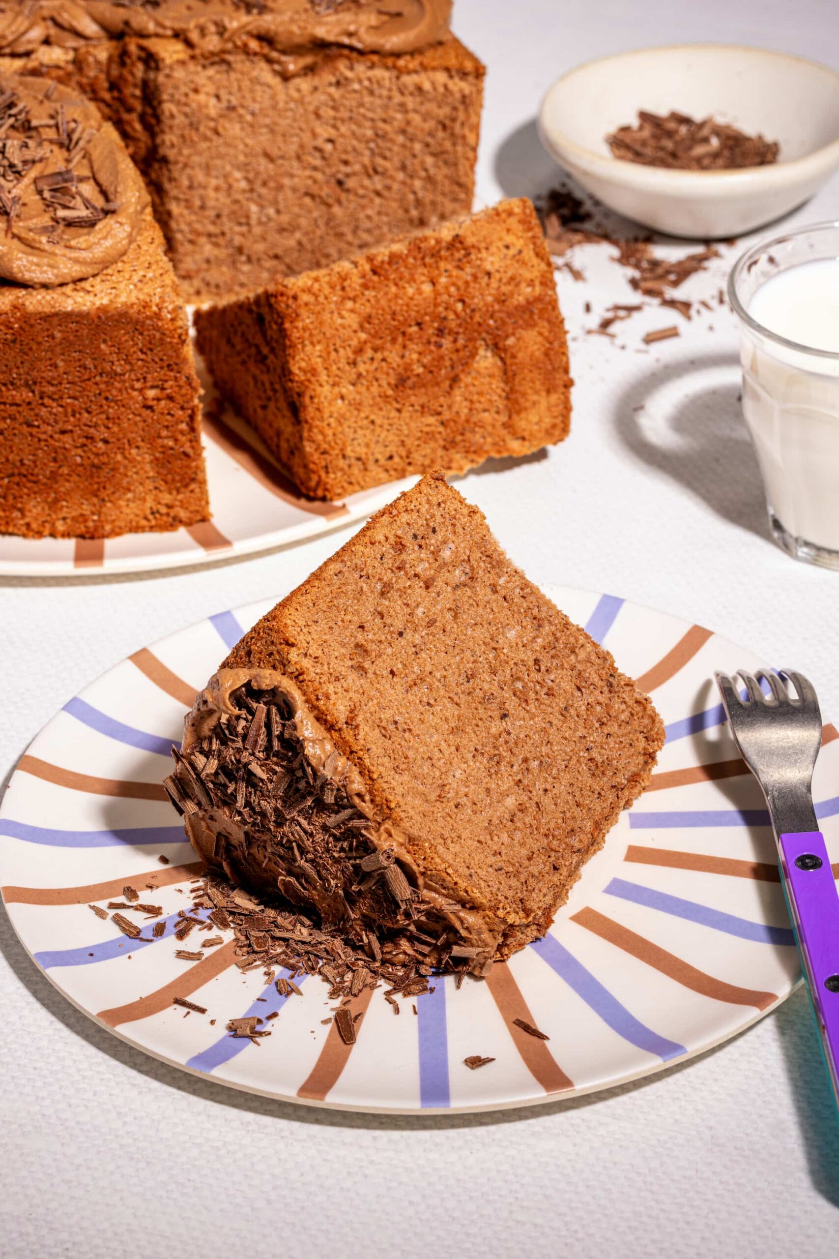 Recette de gâteau des anges chocolaté avec crème fouettée au chocolat en garniture