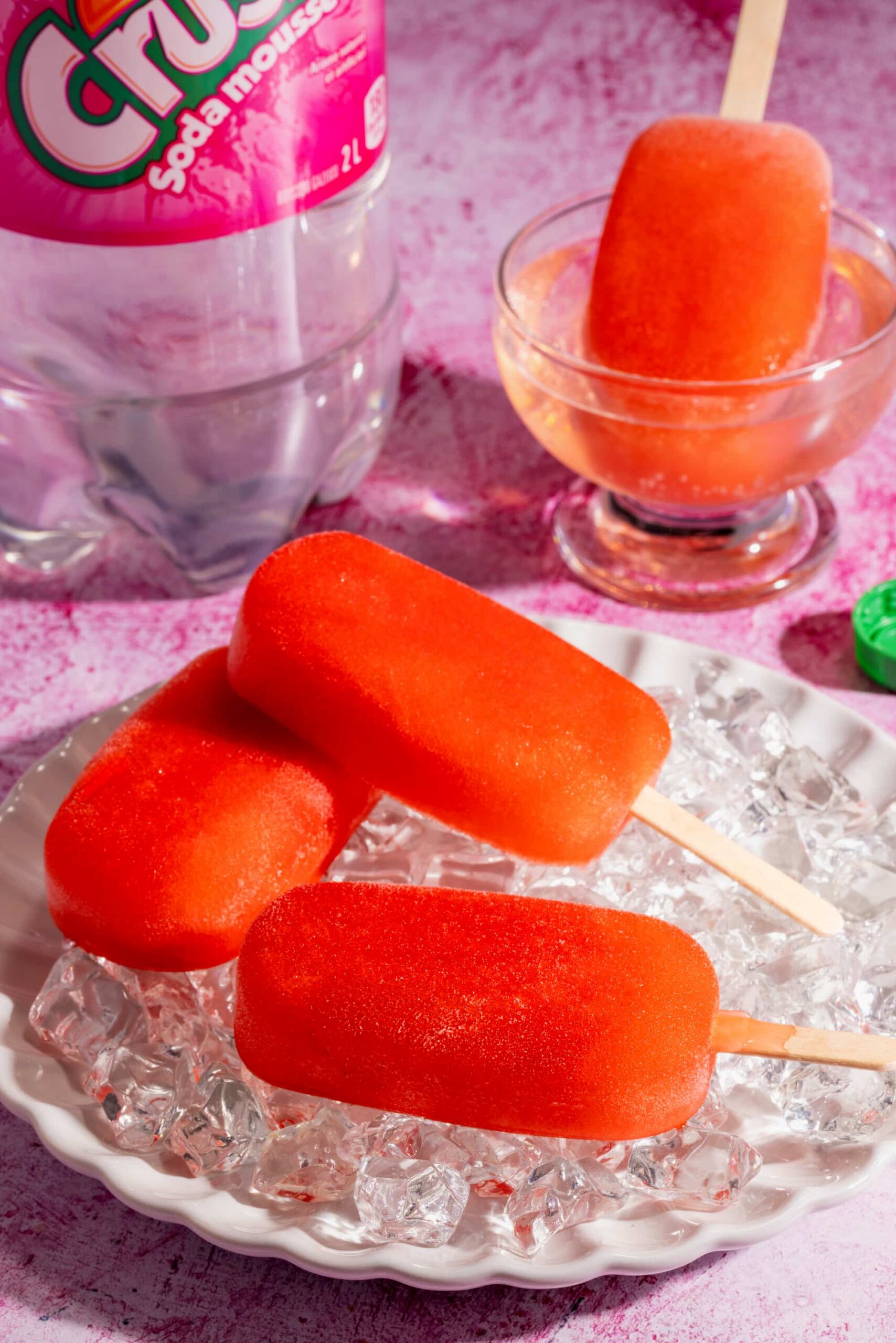 Recette de pops à la crème soda et à la purée de fraises pour les enfants