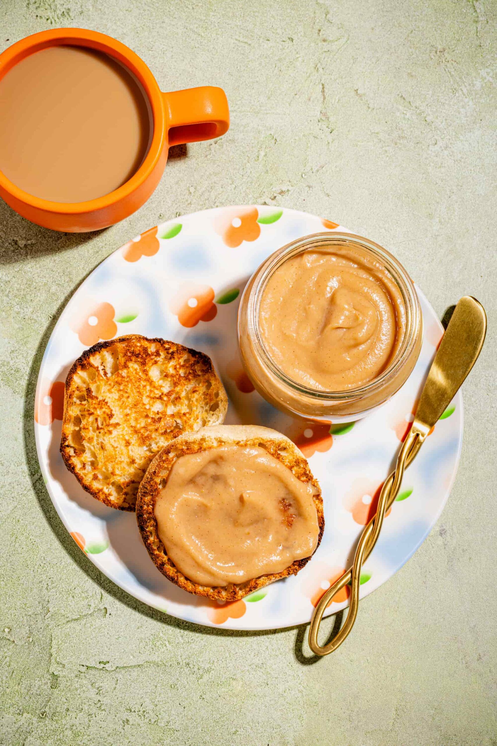 Beurre de poire maison onctueux avec sirop d'érable du Québec