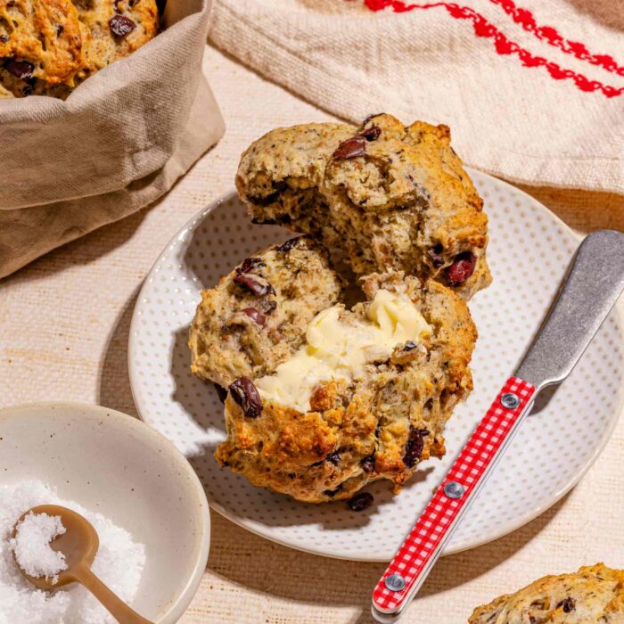 Recette rapide de petits pains rustiques aux olives (sans levure)
