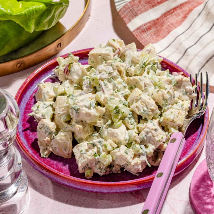 Salade de poulet traditionnelle avec mayonnaise