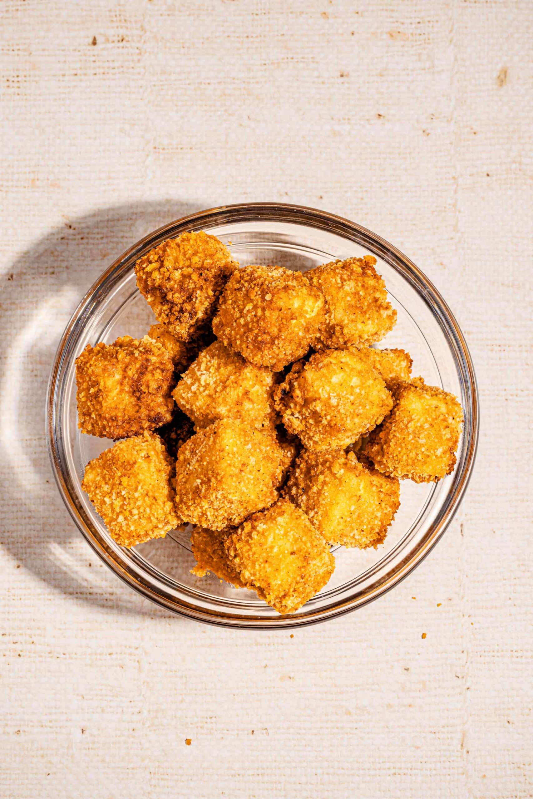 Cubes de tofu croustillant au air fryer avec panure panko dorée