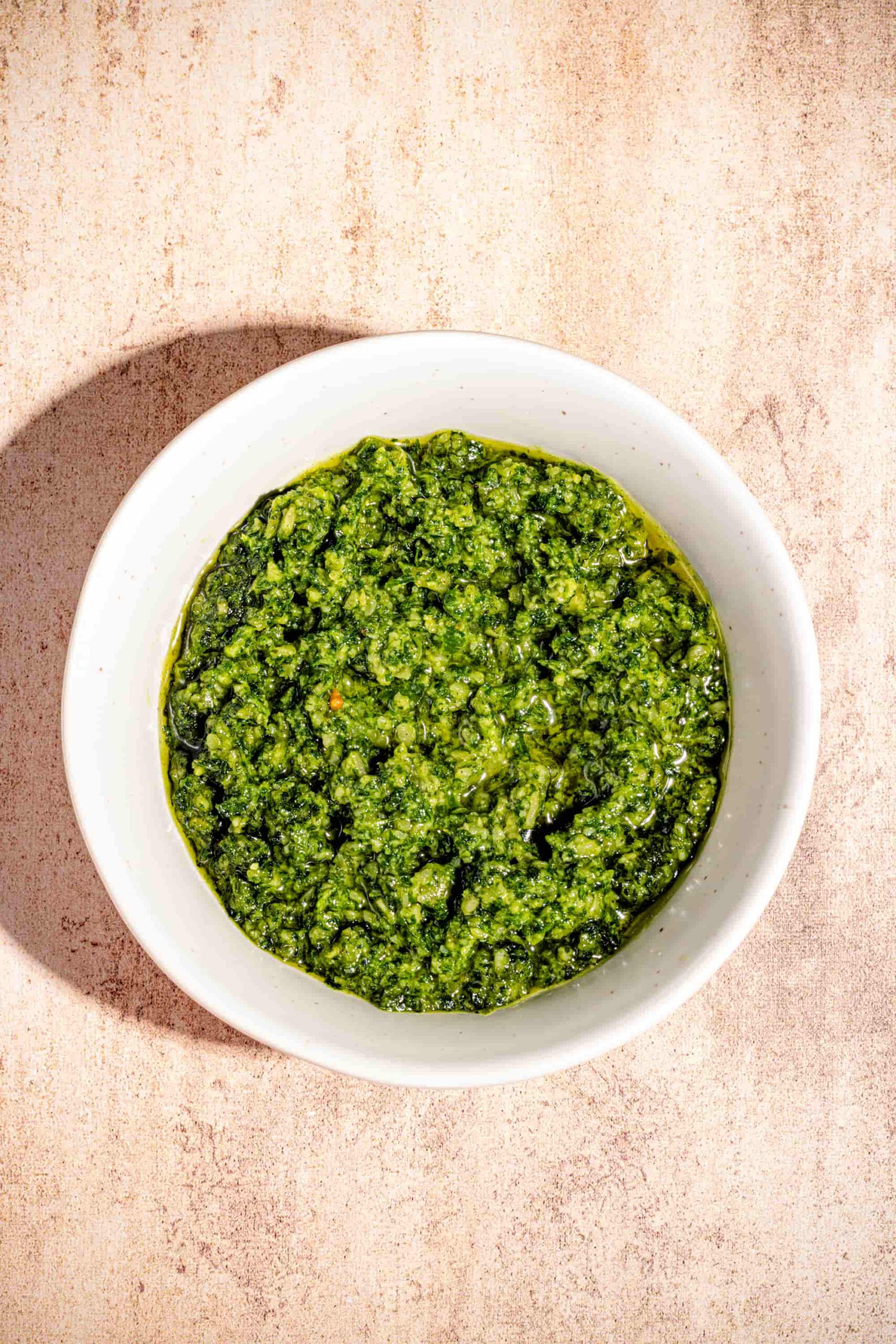 Pesto de roquette maison avec noix de Grenoble